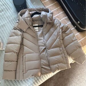 A&F stretch puffer coat